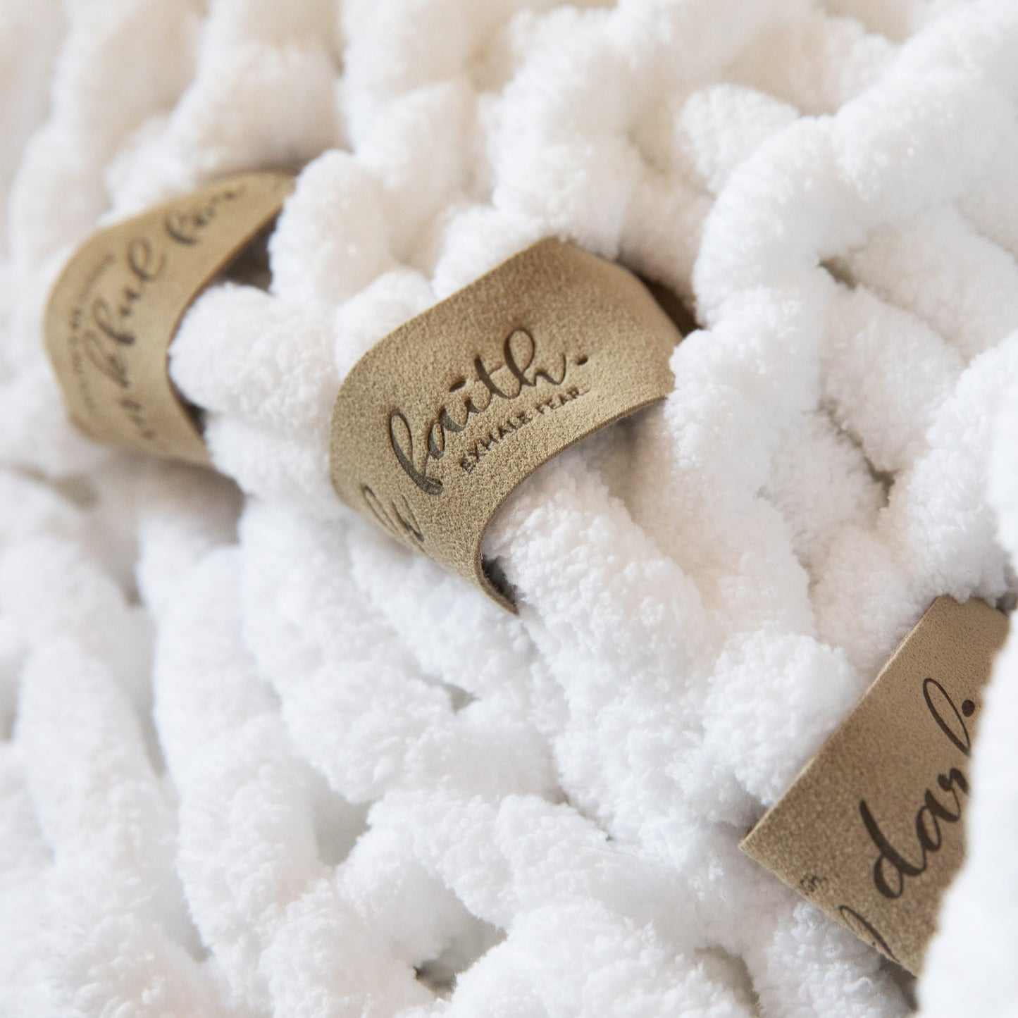 LOVESNAP | ACTUALLY, YOU CAN